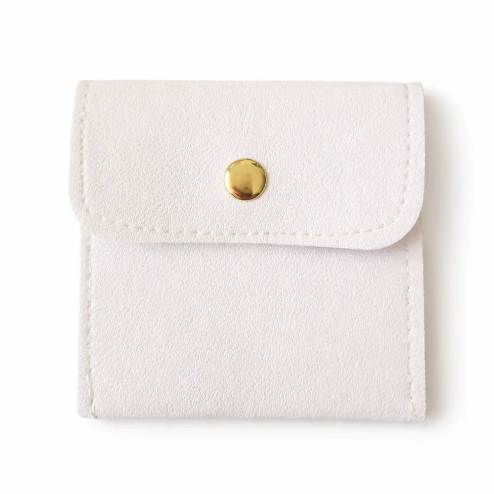 Pochette carré bouton pression en cuir PU. Blanc pour pendule
