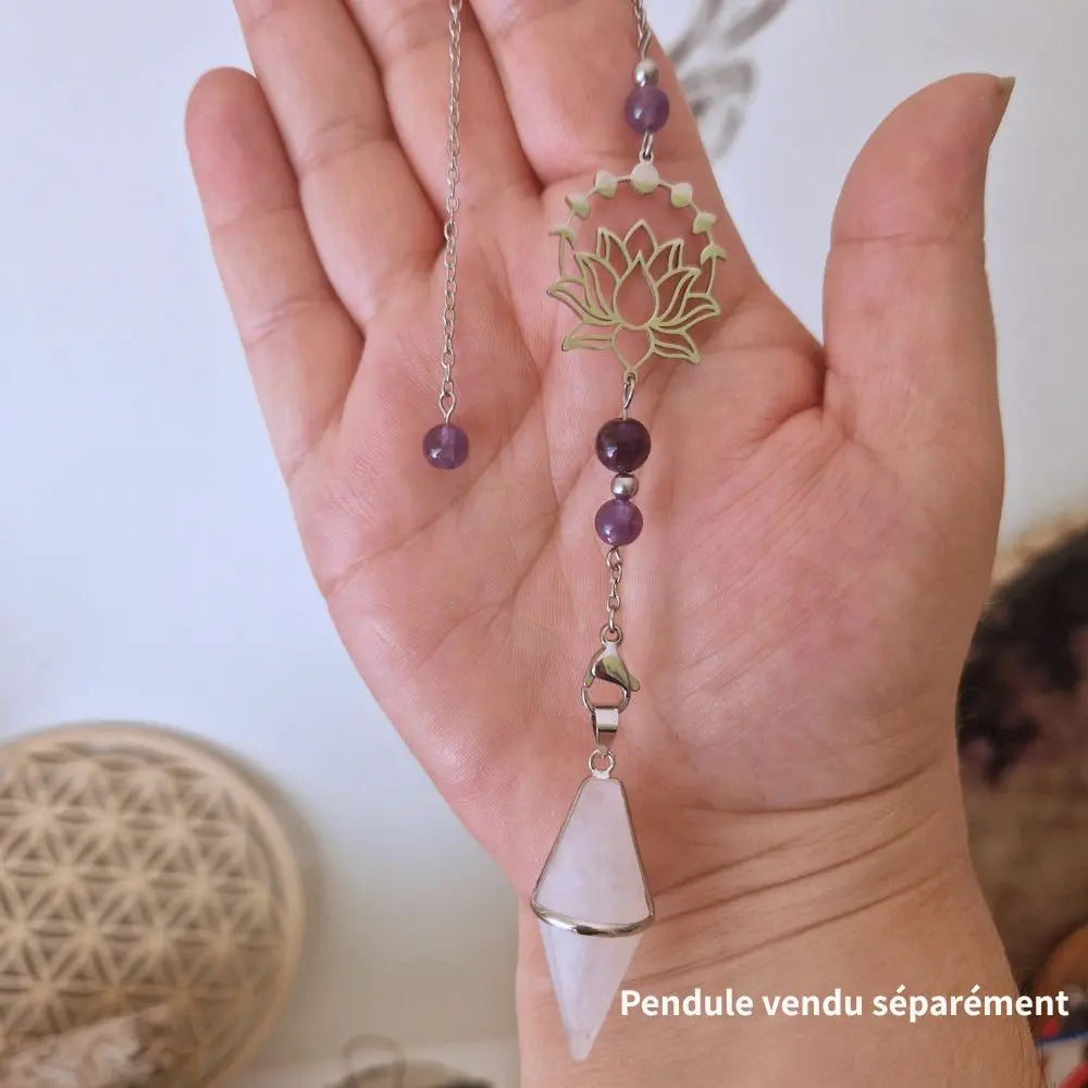 Chaîne de pendule fleur de lotus sur pendule