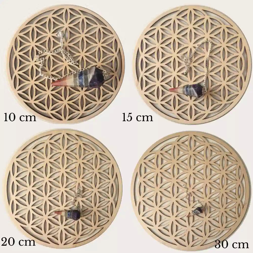 Visuel des fleurs de vie en bois avec pendule témoin