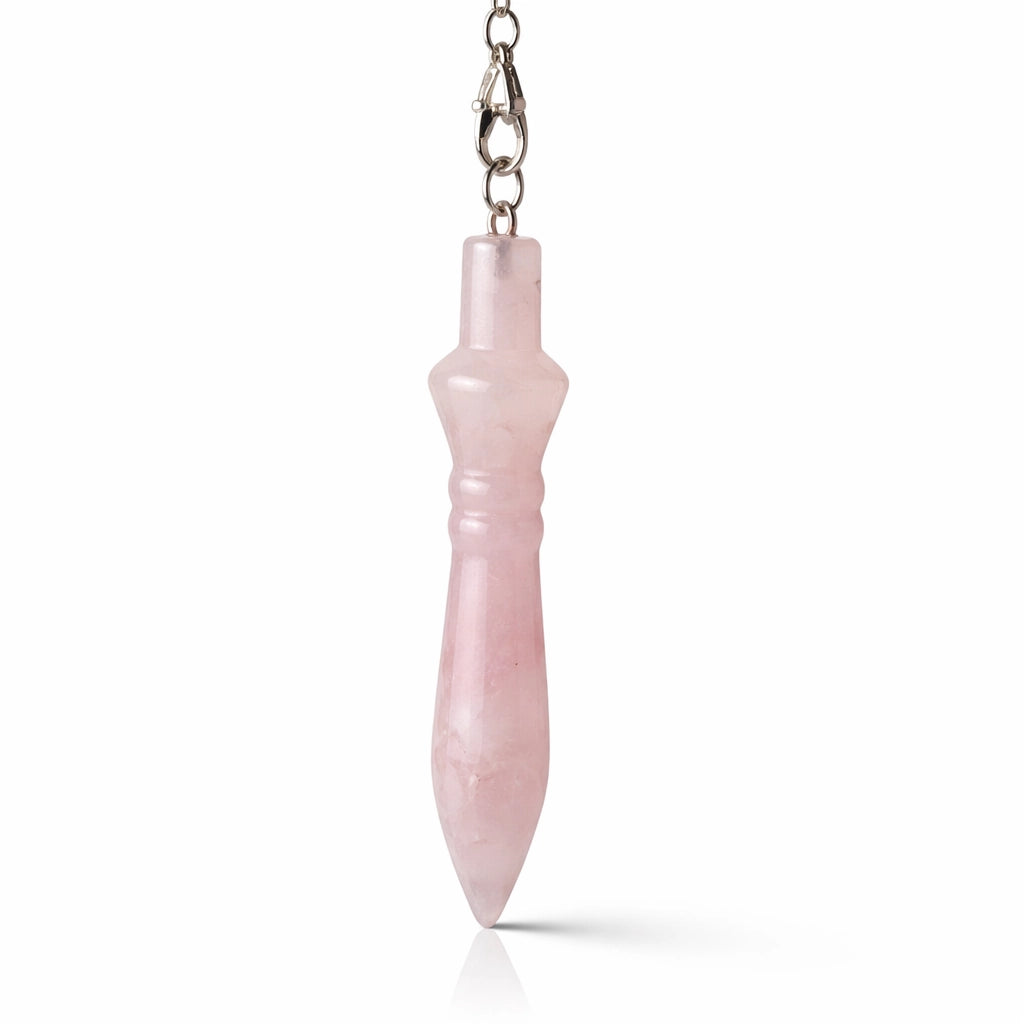 Pendule Petit Thot en quartz rose naturelle qualité A format compact 6 cm pour radiesthésie nomade