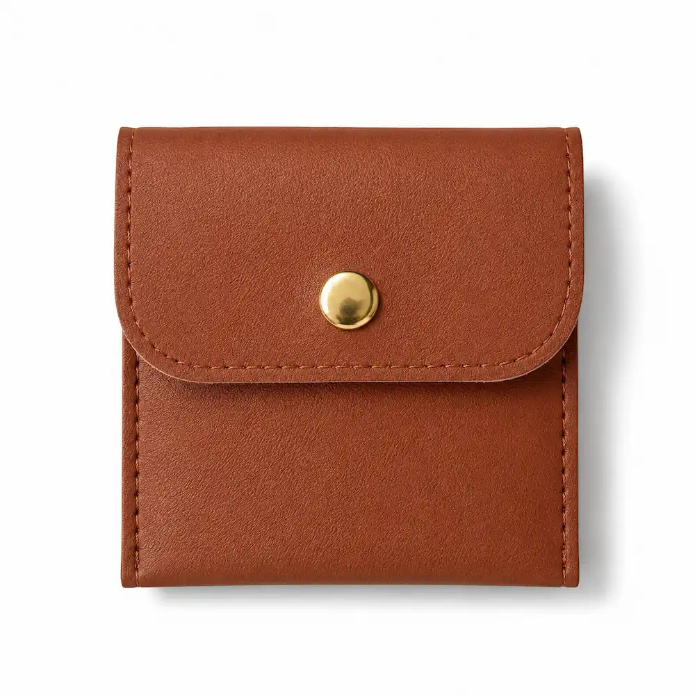 Pochette carré bouton pression en cuir PU. marron pour pendule