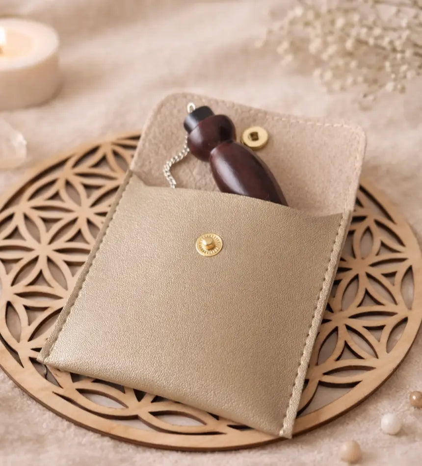 Utilisation pochette pendule sur une fleur de vie en bois