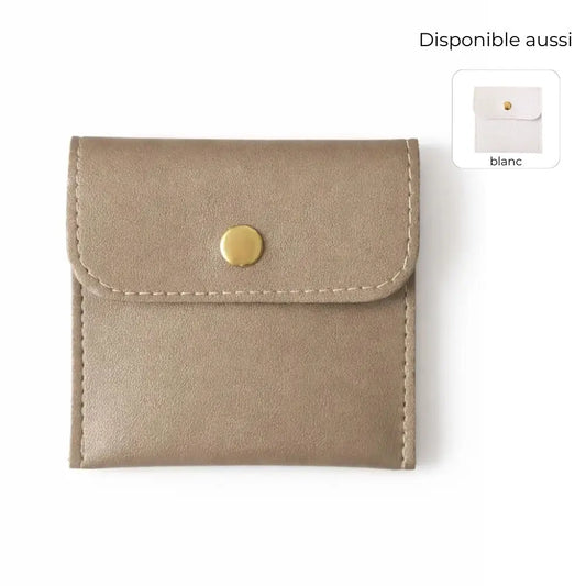 Pochette carré bouton pression en cuir PU. Blanc ou beige 